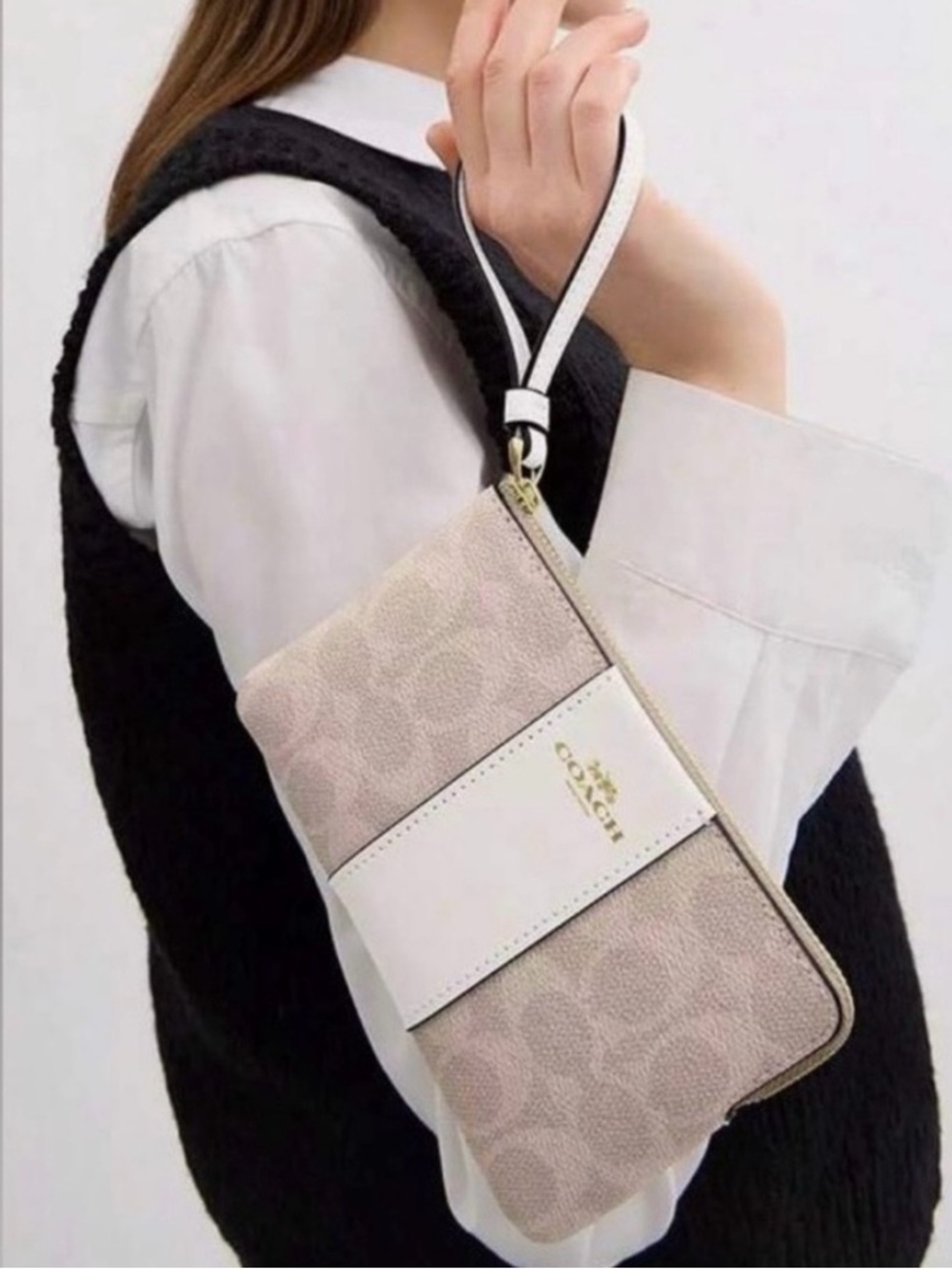 Coach Sand/Chalk Leather corner zip Wristlet - Picture 9 of 9
